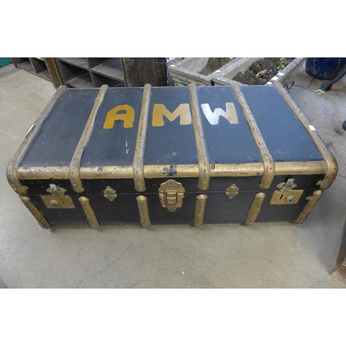 249 - An early 20th Century steamer trunk