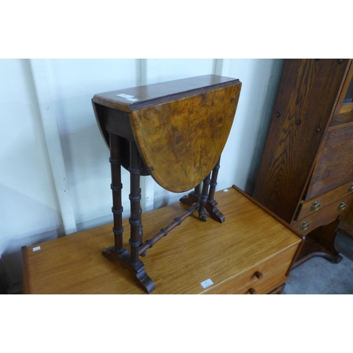 90 - A Victorian figured walnut Sutherland table