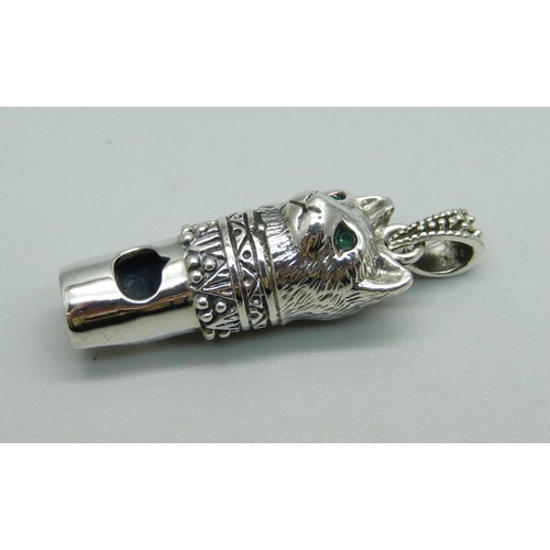 1011 - A silver cat whistle pendant