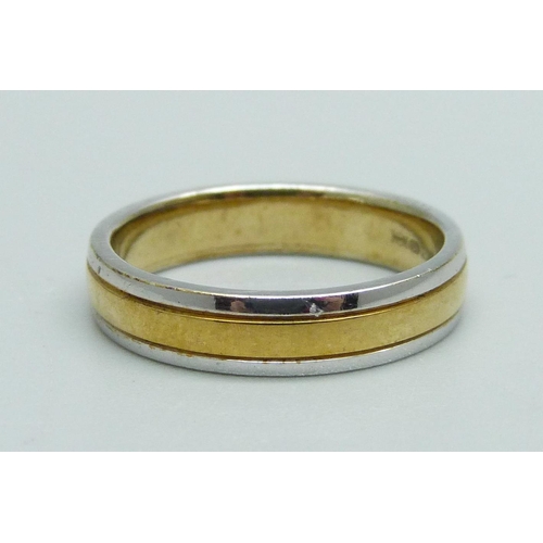 1076 - A 9ct gold wedding ring, 3.6g, L