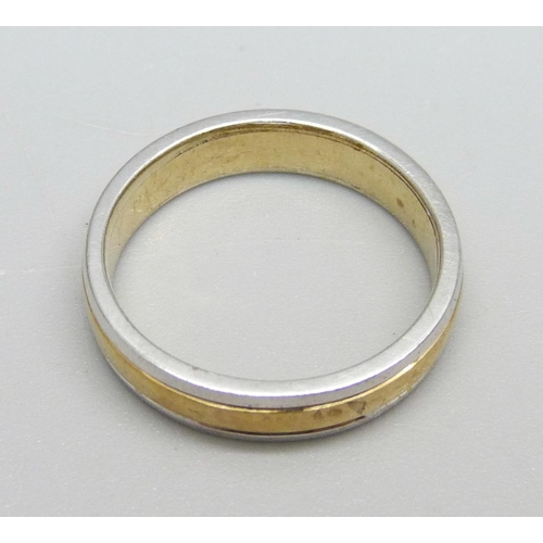 1076 - A 9ct gold wedding ring, 3.6g, L