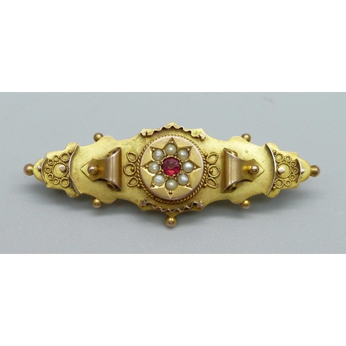 1100 - A 9ct gold, ruby and pearl brooch, a/f, Chester 1918, 3g, boxed