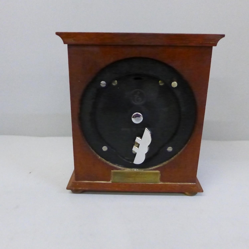 624 - An Elliott of London mantel clock