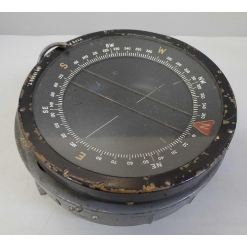 673 - A WWII Air Ministry RAF aircraft compass, type P4A