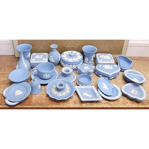 781 - Twenty-nine items of Wedgwood Jasperware