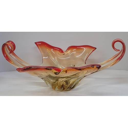 783 - A Murano art glass table centrepiece, 50cm