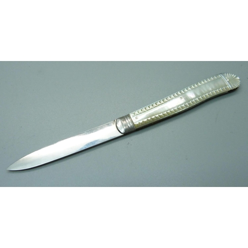 836 - A Victorian silver and mother of pearl fruit knife, Birmingham 1858, George Unite