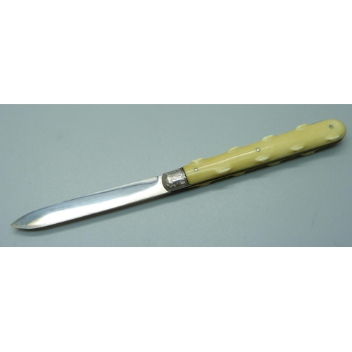 839 - A silver bladed fruit knife, Sheffield 1909, Thomas Marples