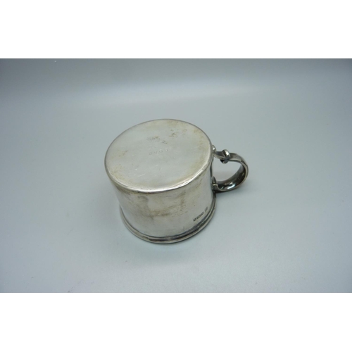 867 - A silver cup, Sheffield 1909, 68g