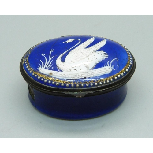 904 - A blue enamel patch box with swan detail, a/f