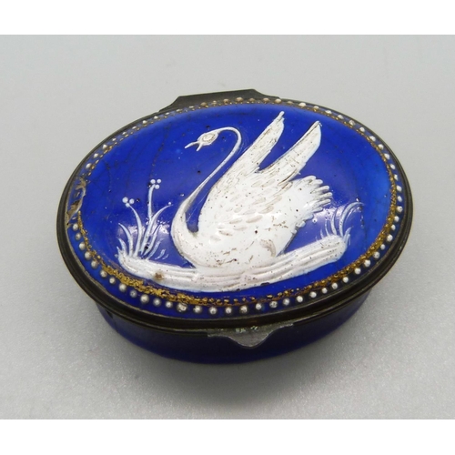 904 - A blue enamel patch box with swan detail, a/f