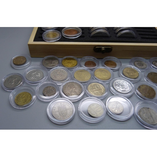 922 - A case of US, Canadian and British coins