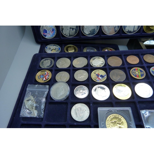 942 - A collection of crowns, other commemorative coins, etc.