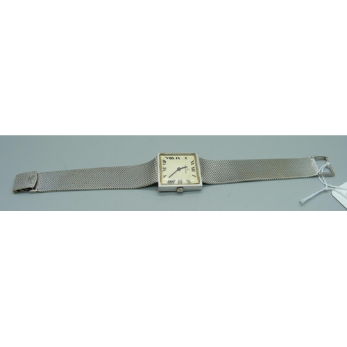 960 - An 18ct white gold Jaeger-LeCoultre midi wristwatch with integral strap, 58.2g, 25mm case