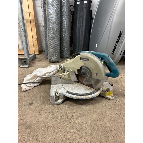 2016 - Makita 110v mitre saw LS1040