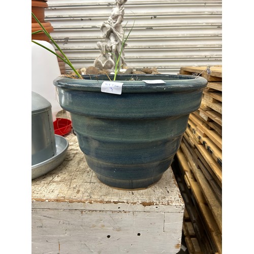 2197A - Plant pot