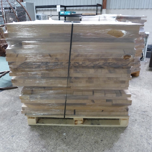 3035 - Quantity of solid oak Off cuts   (398-2)    * This lot is subject to vat