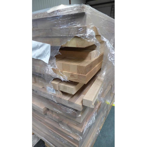 3036 - Quantity of solid oak Off cuts    (398-7)    * This lot is subject to vat