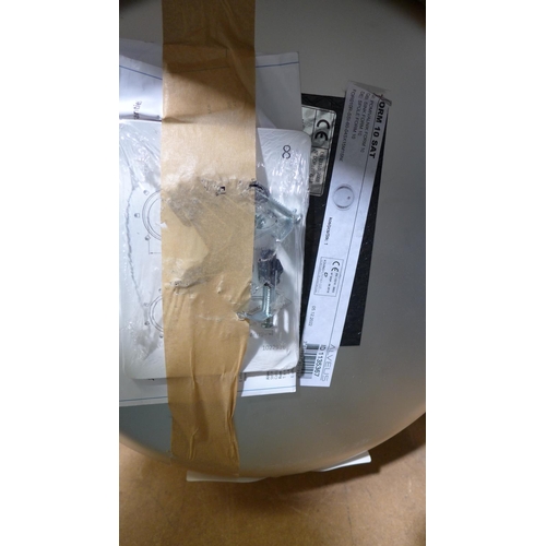 3107 - Two Installation Round Stainless Steel Sinks 450mm (399-167,168)  * This lot is subject to vat. Plea... 