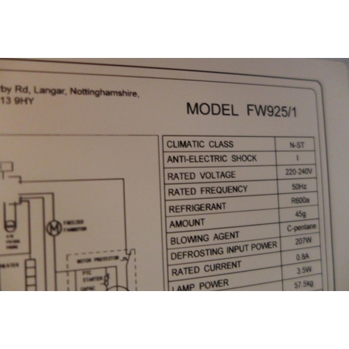 3184 - CDA 50/50 Fridge Freezer - Model FW925/1   (398-61)    * This lot is subject to vat