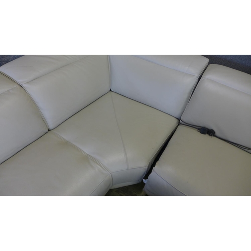 1545 - 3Pc Leather Sectional Lhf With Power Rests, Original RRP £1583.33 + vat - worn (4167-4)   * This lot... 