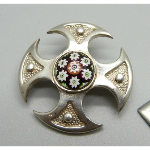 1018 - A Caithness Scottish style silver brooch, Birmingham 1971 set with millefiori glass and Ceard of Arr... 