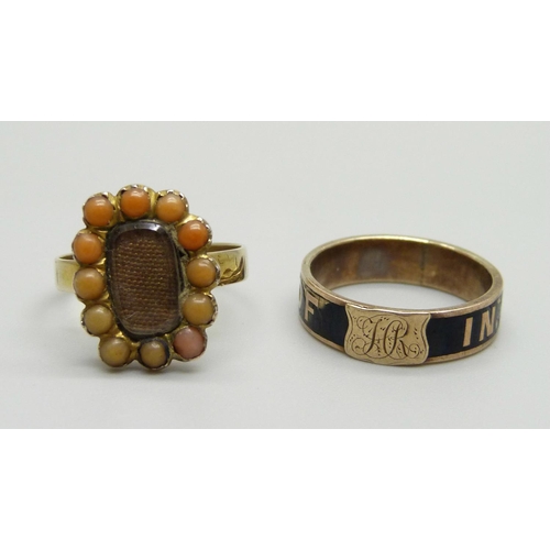 1031 - A Georgian yellow metal mourning ring and a yellow metal and black enamel 'In Memory Of' mourning ri... 