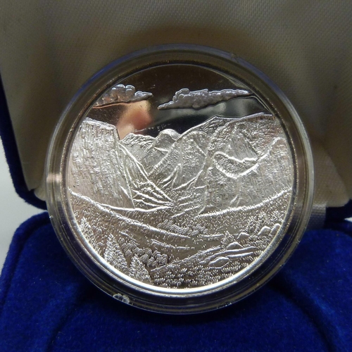 1039 - A silver Proof Yosemite National Park Centennial coin, 32g