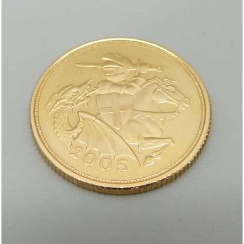 1059 - A 2005 gold full sovereign