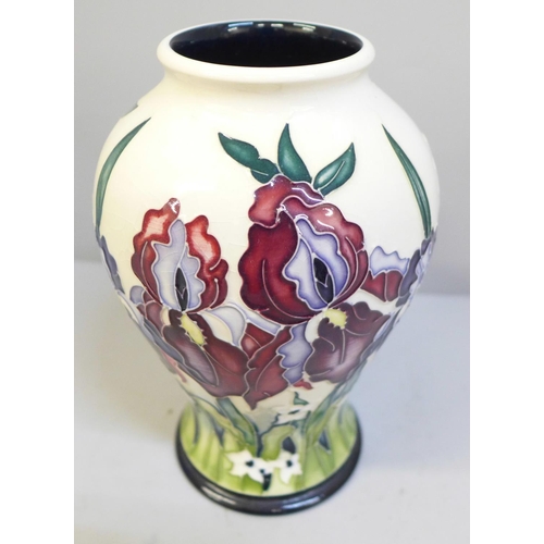 613 - A Moorcroft Duet vase, 2004, 16cm, boxed