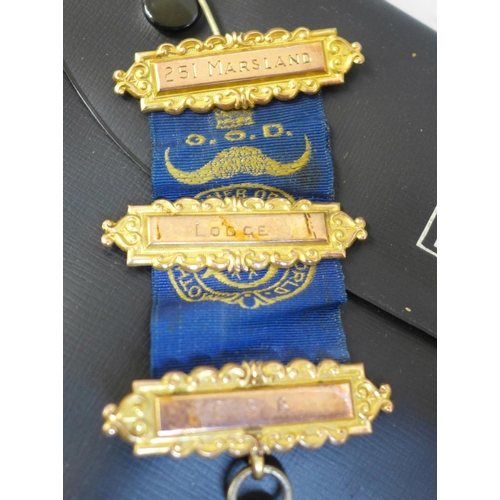 660 - Masonic regalia including four RAOB silver medals