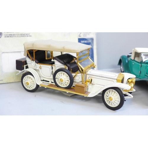 691 - Two Franklin Mint vintage cars, one with certificate and one Polistil