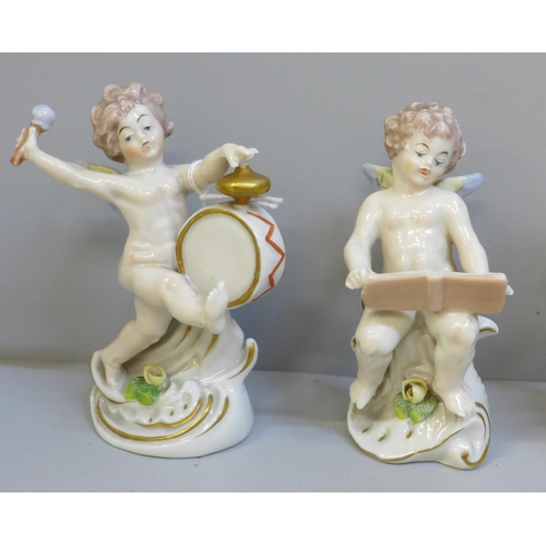 714 - Five Capodimonte figures of putti, two a/f