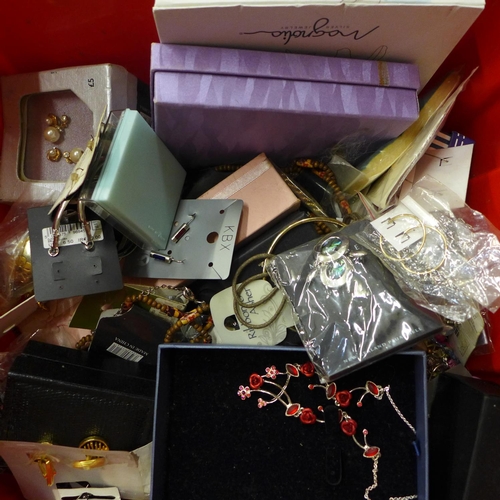 735 - A container of new costume jewellery