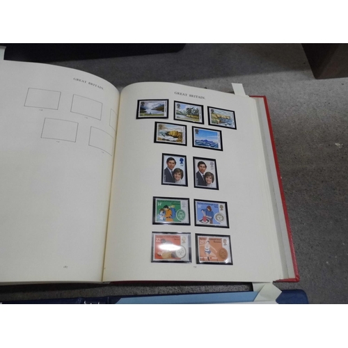 762 - Great Britain 1971-83 unmounted mint commemoratives with many varieties as well as regional definiti... 