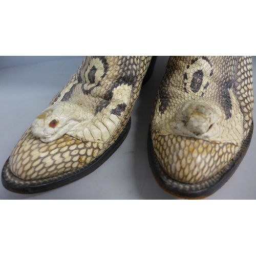 772 - A pair of snakeskin cowboy boots, Tony Leather, size 9