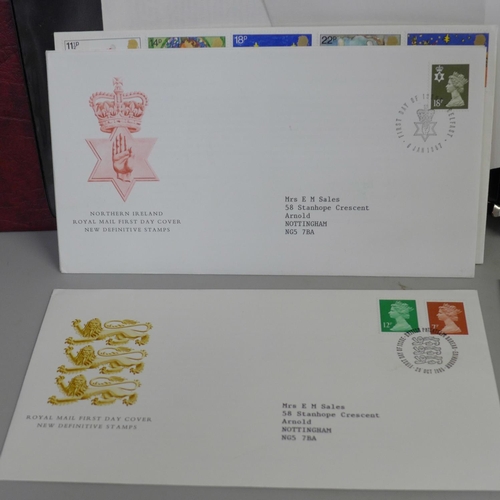 783 - An album containing 87 Great Britain First Day Covers, 1980-1985  and a GB 1980 Collectors pack