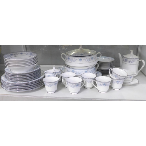 791 - Noritake contemporary Blue Hill tea and dinnerwares, comprising six setting of dinner, tea and side ... 