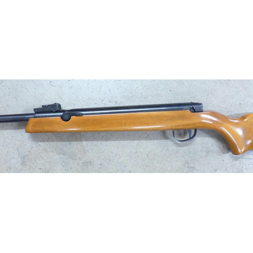 824 - A Webley Osprey side lever .22 calibre air rifle