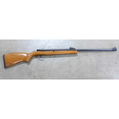 824 - A Webley Osprey side lever .22 calibre air rifle