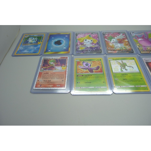 828 - 10 ultra rare Pokemon cards