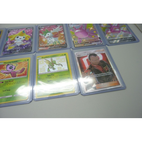 828 - 10 ultra rare Pokemon cards