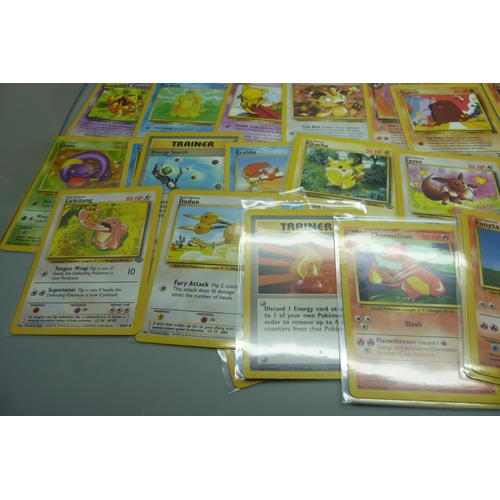 832 - 50 vintage Pokemon cards