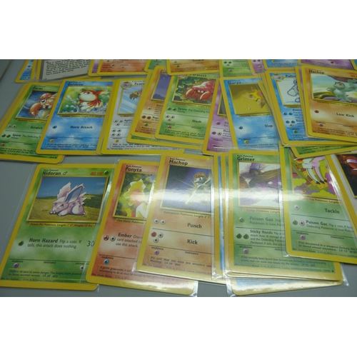 840 - 50 vintage Pokemon cards