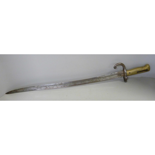 841 - A French bayonet, no scabbard