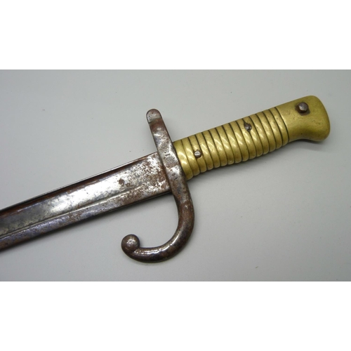 841 - A French bayonet, no scabbard