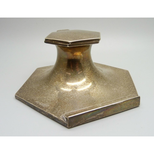 857 - A silver inkwell/pen rest, Walker & Hall