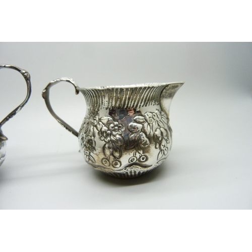 861 - A Victorian silver cream and sugar, Charles Stuart Harris, London 1890 and 1892, 135g