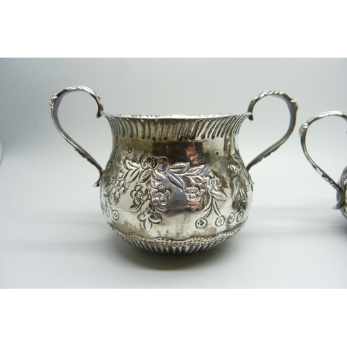 861 - A Victorian silver cream and sugar, Charles Stuart Harris, London 1890 and 1892, 135g