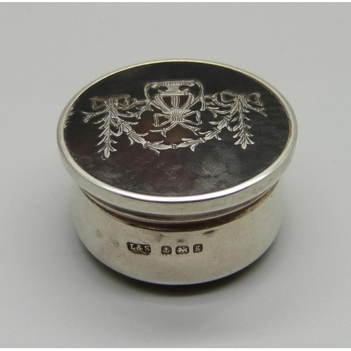 864 - A silver and tortoiseshell pique pill box, Birmingham 1906